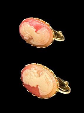 Vintage Clip-on Earrings Cameo Oval Coral Colour Gold Tone